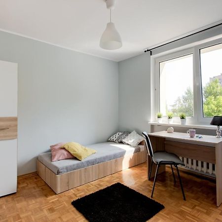 Krzywon 8 Rooms 华沙 外观 照片